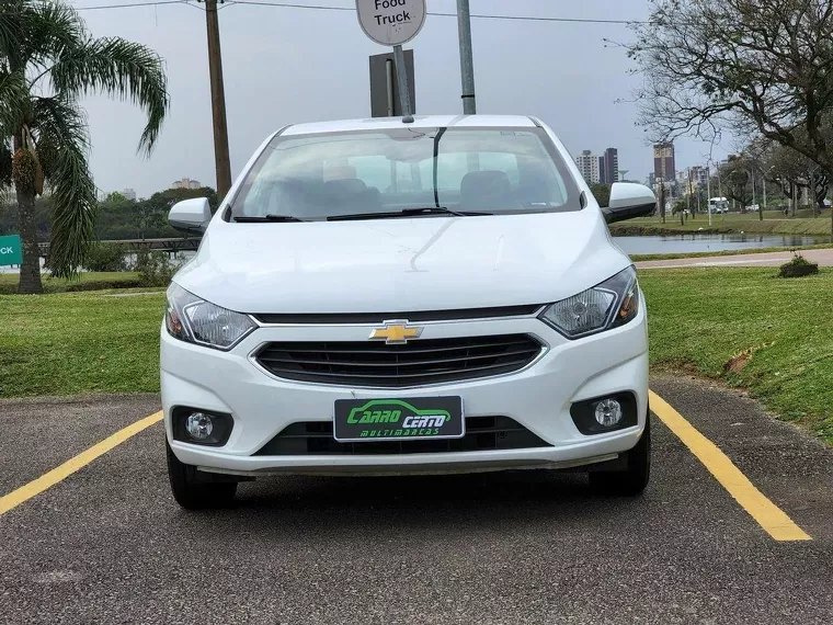 Chevrolet Prisma Branco 6