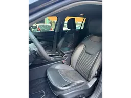 Jeep Commander