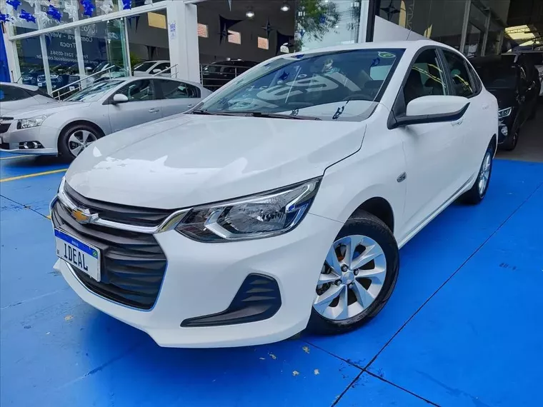 Chevrolet Onix Branco 5