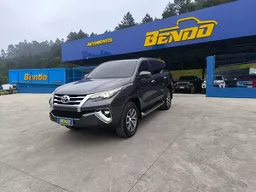 Toyota Hilux SW4