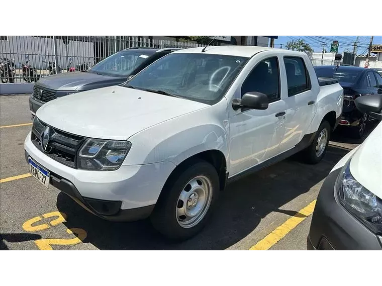 Renault Duster Oroch Branco 3