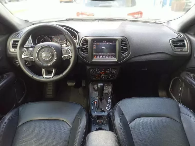 Jeep Compass Branco 24