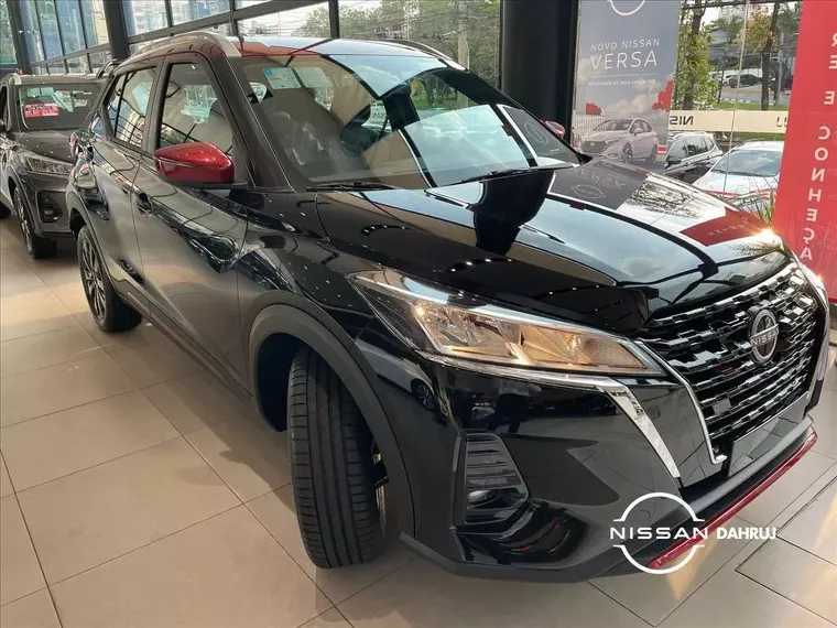 Nissan Kicks Preto 1