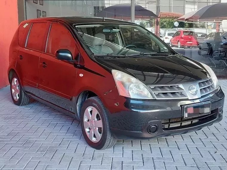 Nissan Livina Preto 4