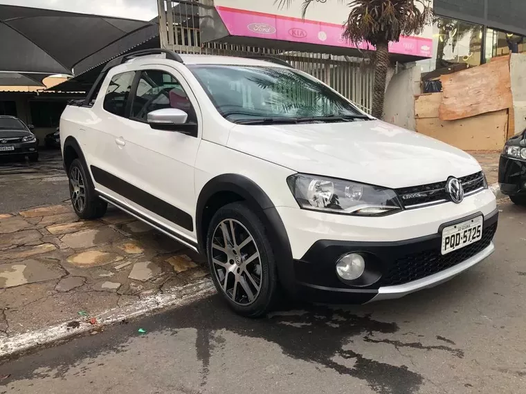 Volkswagen Saveiro Branco 23