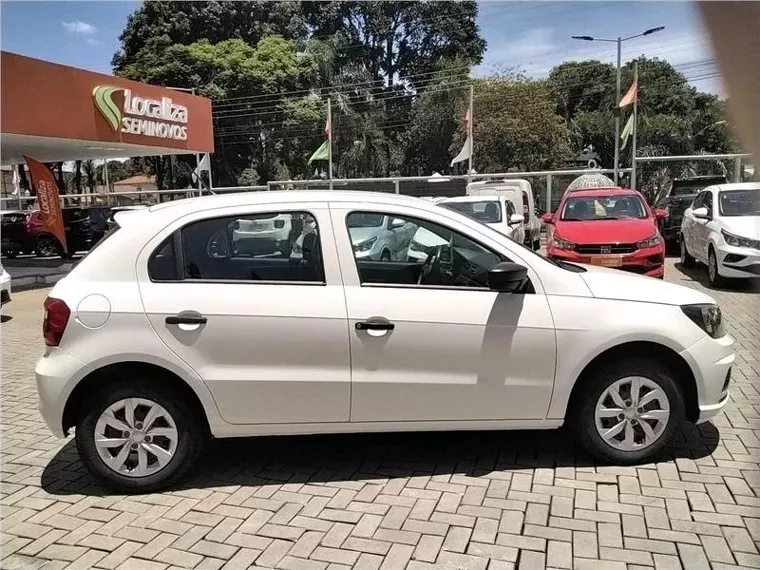 Volkswagen Gol Branco 10