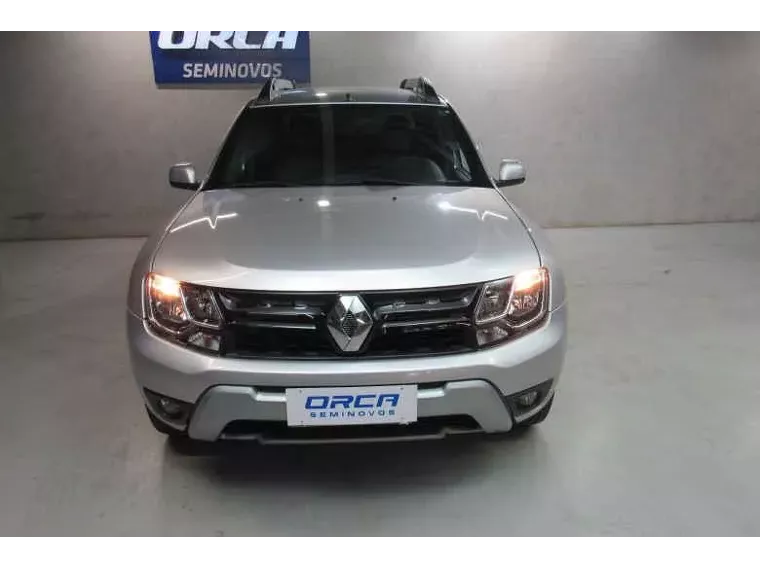 Renault Duster Oroch Prata 3