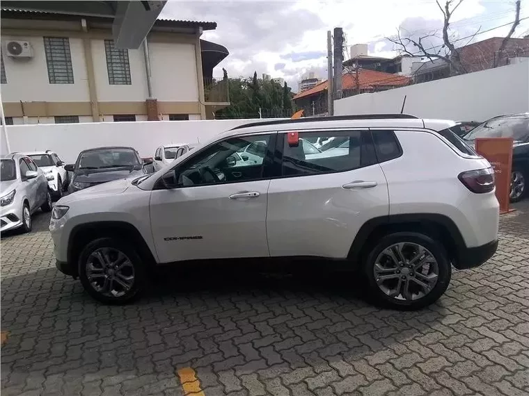 Jeep Compass Branco 17