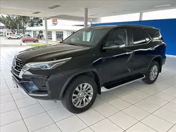 Toyota Hilux SW4