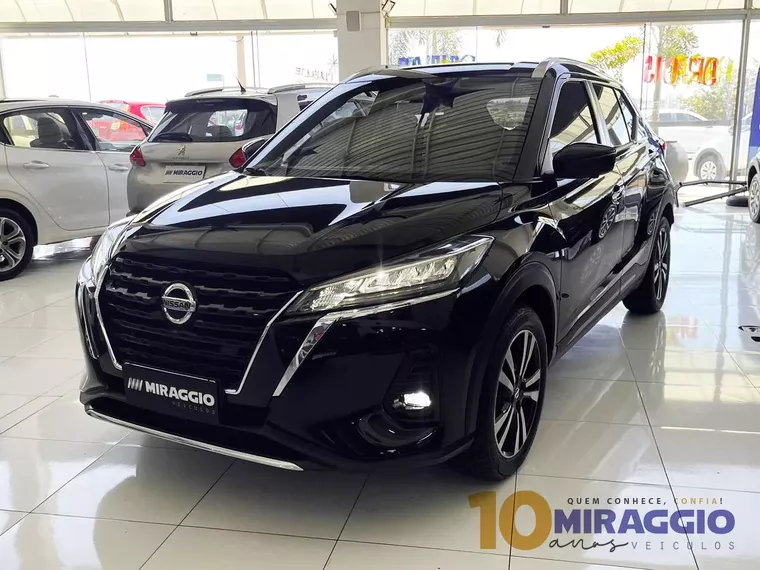 Nissan Kicks Preto 6