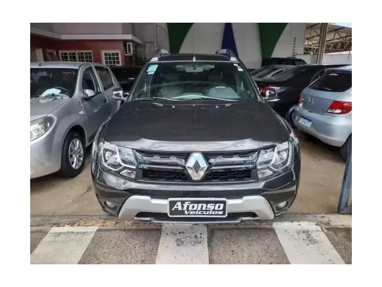 Renault Duster Preto 7