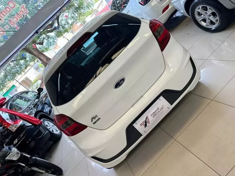 Ford KA Branco 16