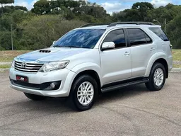 Toyota Hilux SW4