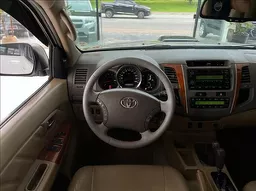 Toyota Hilux SW4