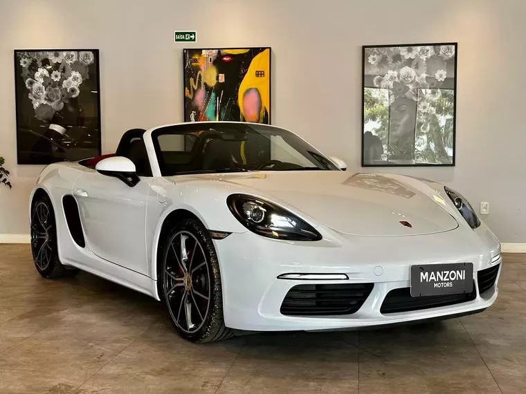 Porsche 718 Branco 32