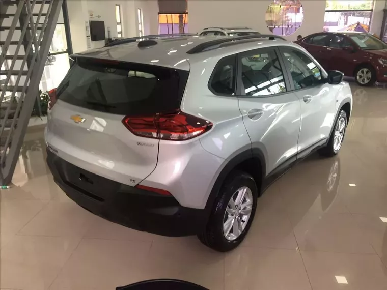 Chevrolet Tracker Prata 2