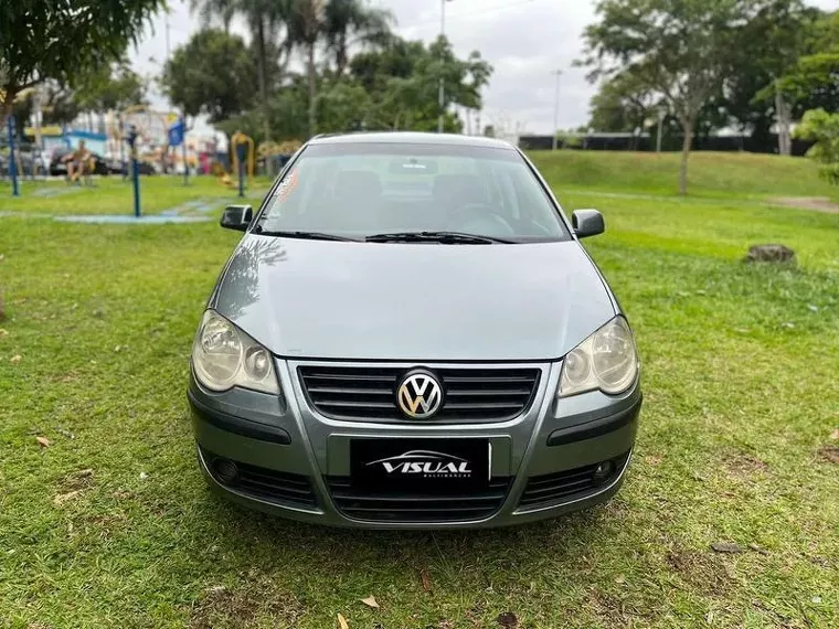 Volkswagen Polo Sedan Cinza 7