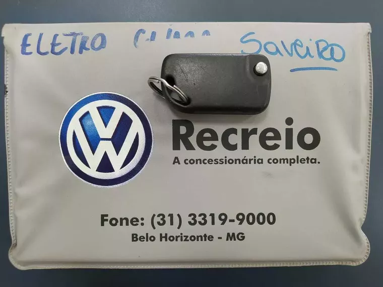 Volkswagen Saveiro Branco 8