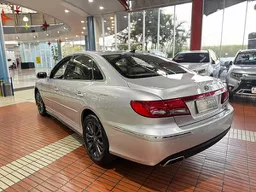 Hyundai Azera