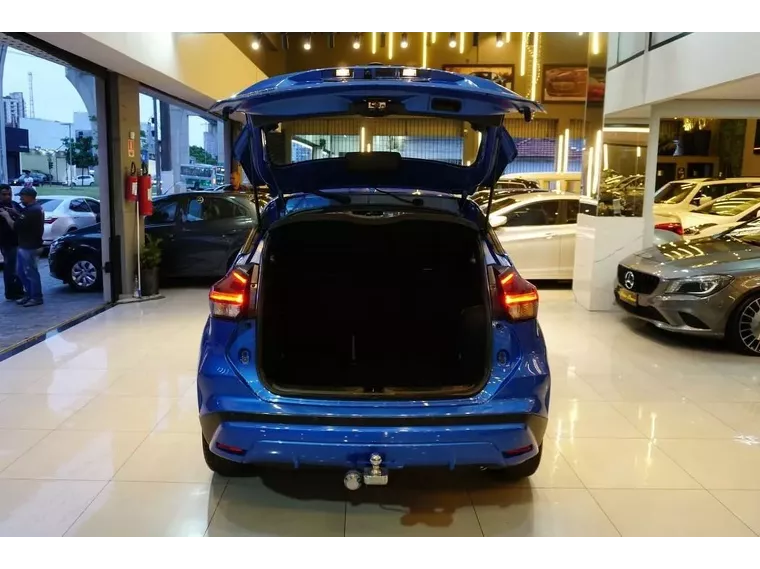 Nissan Kicks Azul 18