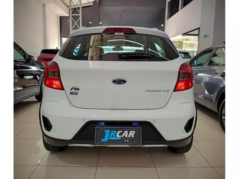 Ford KA Branco 5