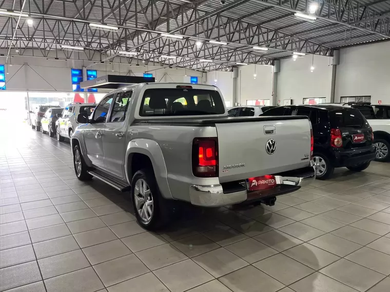 Volkswagen Amarok Prata 17