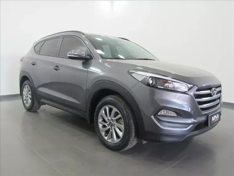 Hyundai Tucson Cinza 5