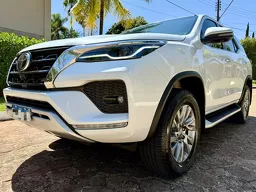Toyota Hilux SW4