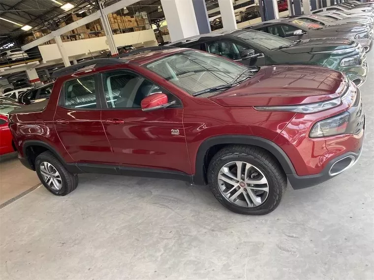 Fiat Toro Vermelho 1