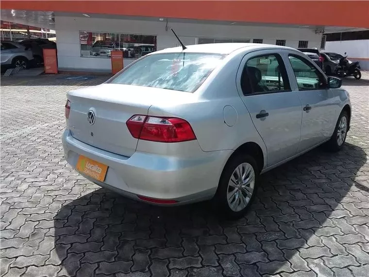 Volkswagen Voyage Prata 1