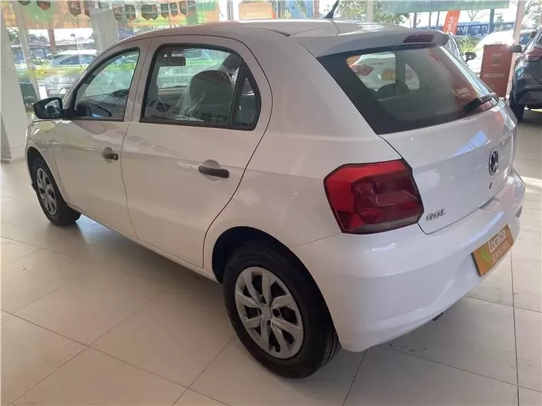 Volkswagen Gol Branco 2