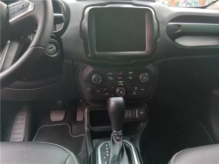 Jeep Renegade Prata 11