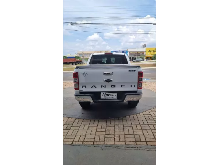 Ford Ranger Branco 2