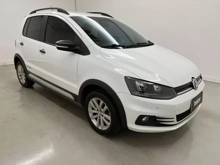 Volkswagen Fox Branco 10