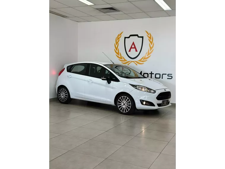 Ford Fiesta Branco 2