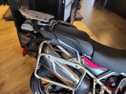 Triumph Tiger 900