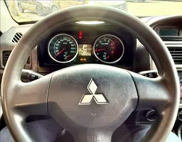 Mitsubishi Pajero TR4