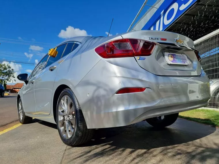 Chevrolet Cruze Prata 11