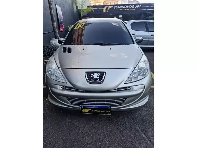 Peugeot 207 Prata 2