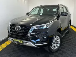 Toyota Hilux SW4