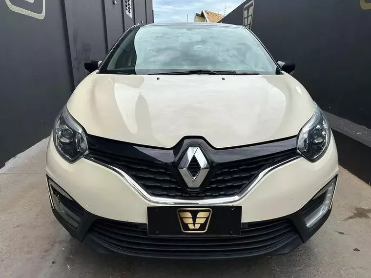 Renault Captur Bege 5