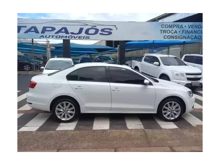 Volkswagen Jetta Branco 5