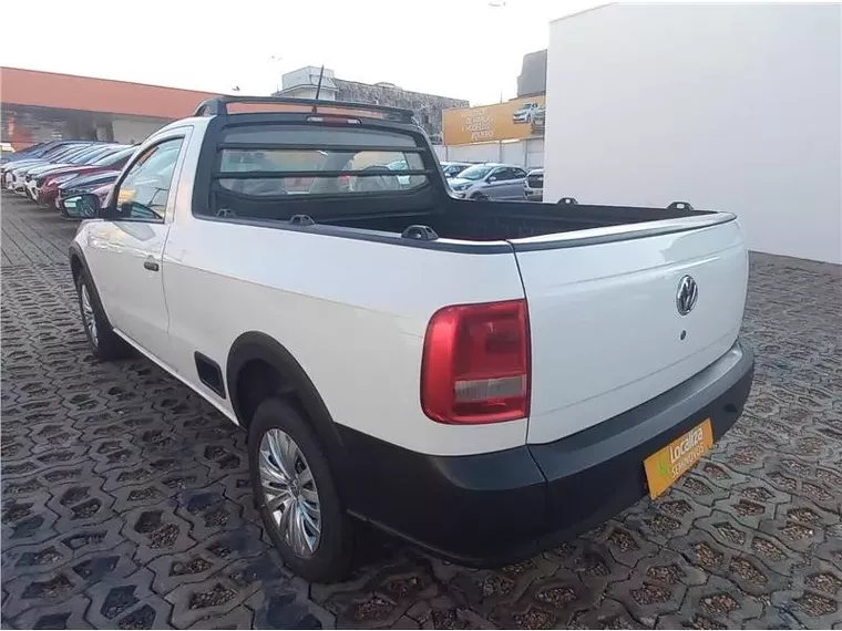 Volkswagen Saveiro Branco 3