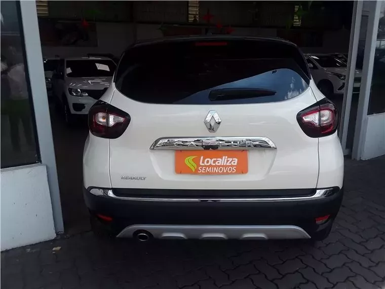 Renault Captur Bege 6