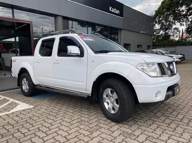 Nissan Frontier Branco 6