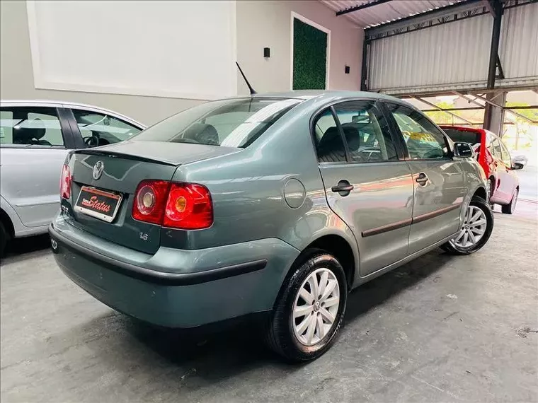 Volkswagen Polo Sedan Cinza 6