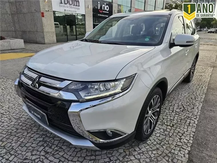 Mitsubishi Outlander Branco 4