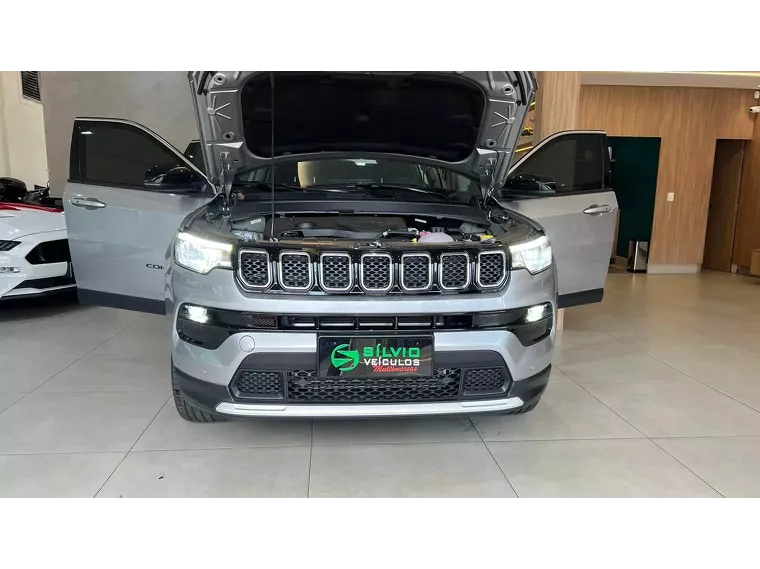 Jeep Compass Prata 16