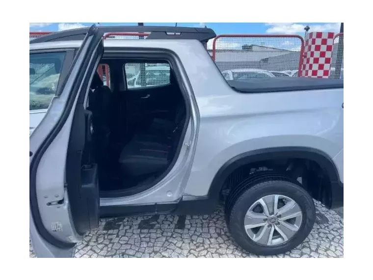 Fiat Toro Prata 9