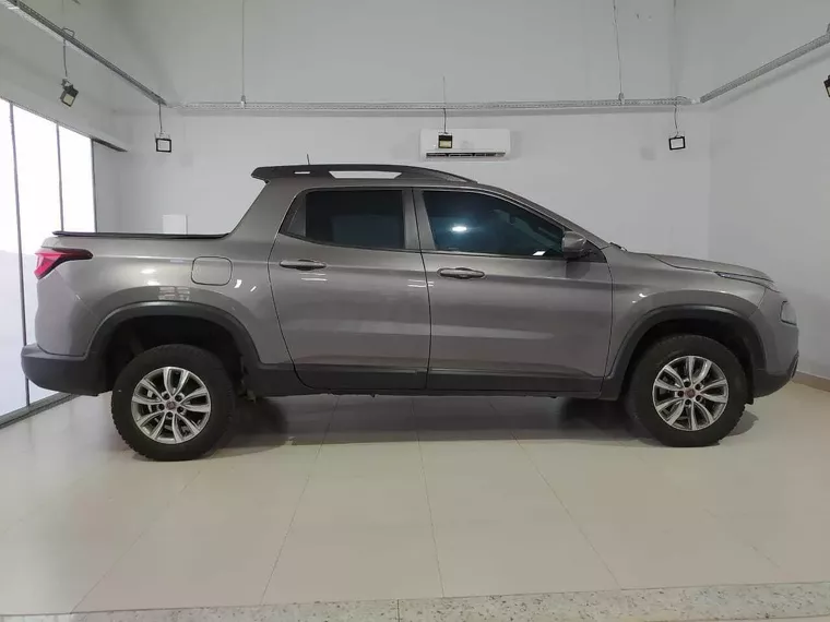 Fiat Toro Cinza 9